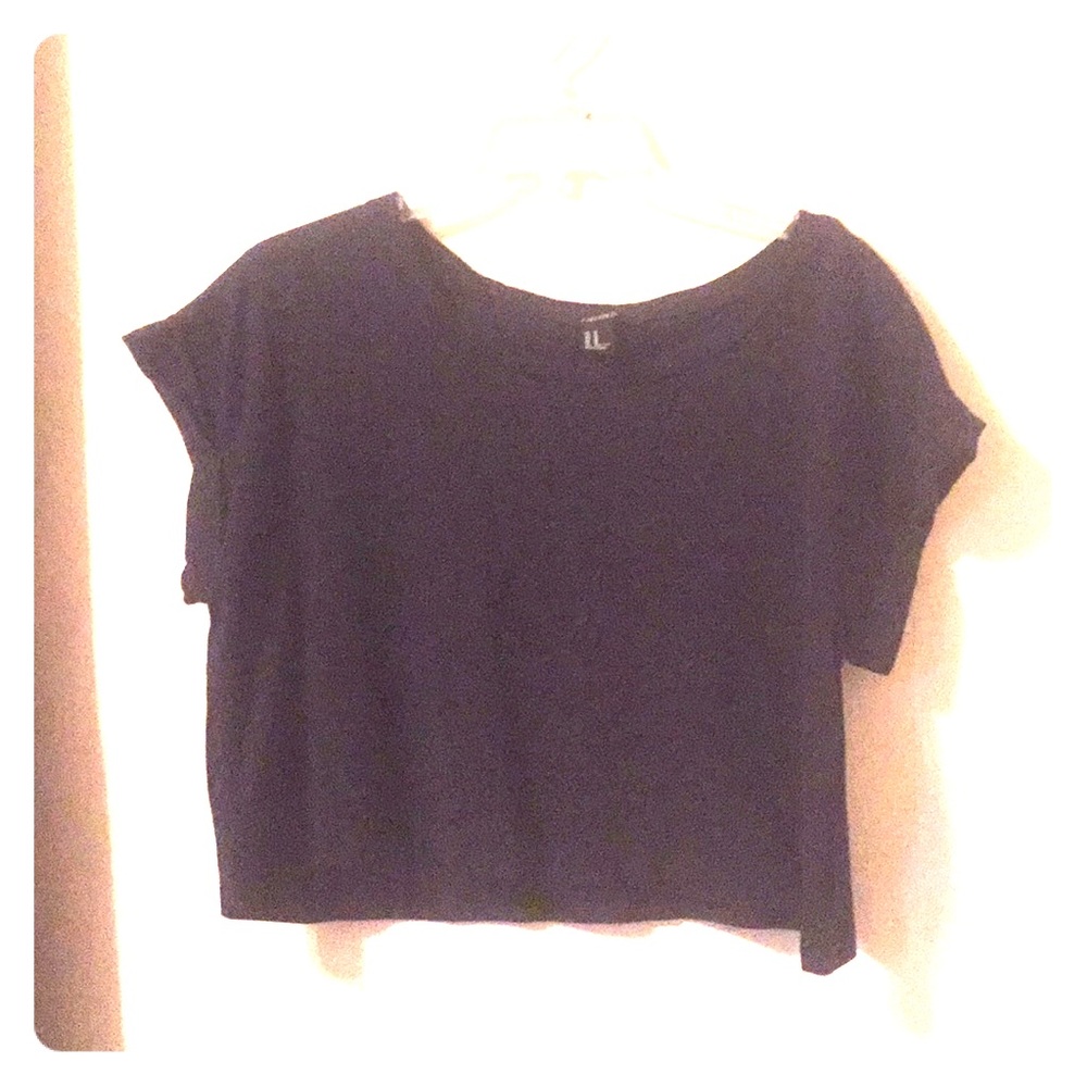 Forever 21 black crop T- shirt